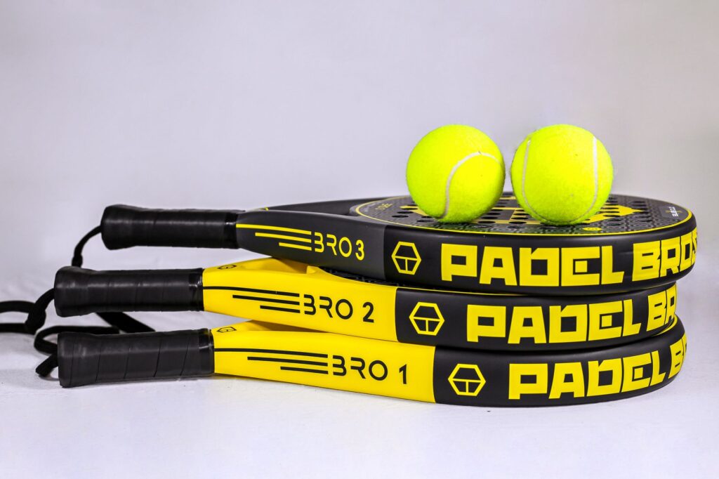 padel racket - photo by Berend van der Weijden via Pexels