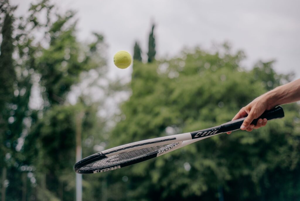 padel racket - photo by ROMAN ODINTSOV via Pexels